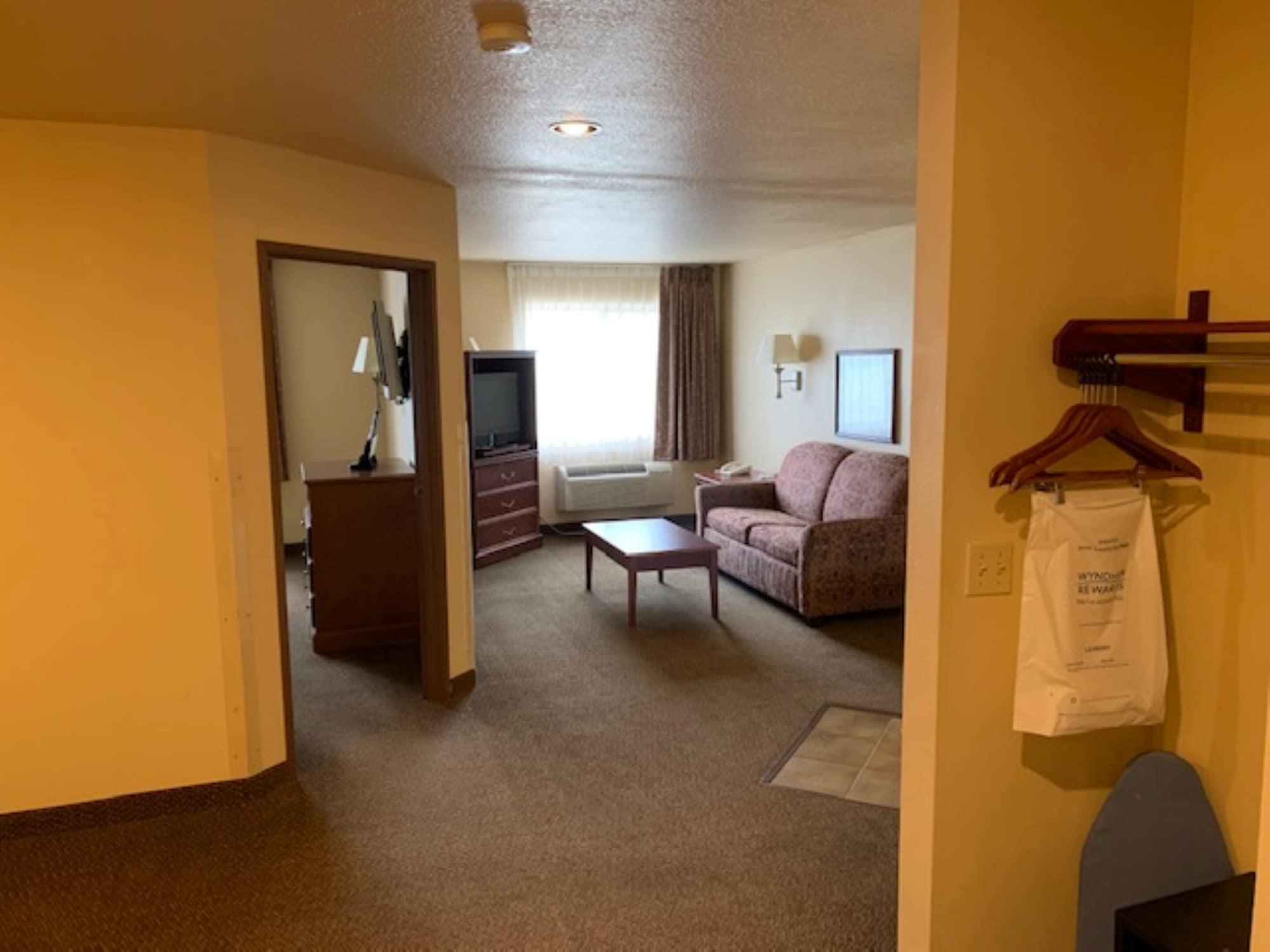 Super 8 By Wyndham Perryville Extérieur photo
