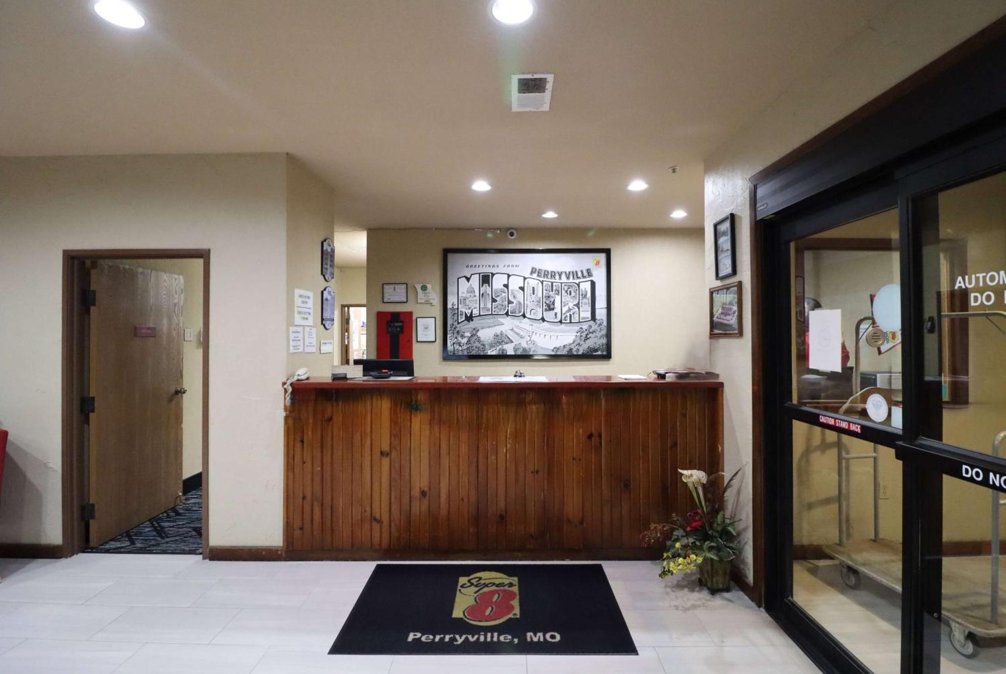 Super 8 By Wyndham Perryville Extérieur photo